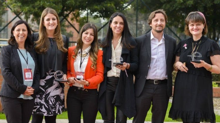 salvadorena-premio-mujeres-que-impactan